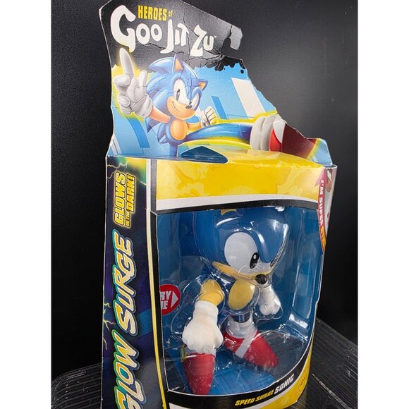 Heroes of Goo Jit Zu Glow in the Dark Surge Sonic the Hedgehog Stretchy Toy - Picture 2 of 6